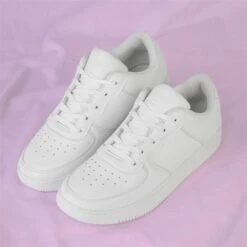 XL Teviot Womens Lace Up Trainers -Footpatrol Shop 840059 2 L06.20230127000536