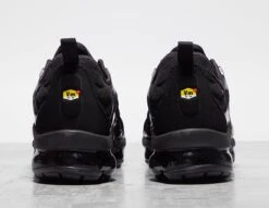 Nike Air VaporMax Plus -Footpatrol Shop fp 009090 c
