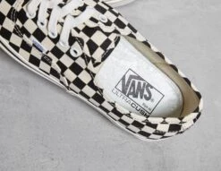 Vans Anaheim Authentic Checkerboard -Footpatrol Shop fp 041407 d