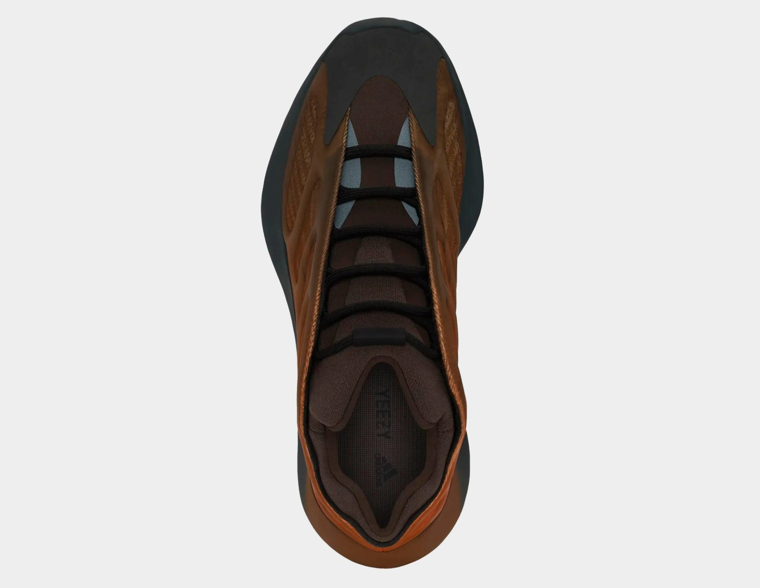 Adidas YEEZY 700 V3 Women's 4 Adidas YEEZY 700 V3 Women's - Image 2