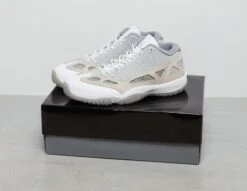 Jordan Air 11 Low Retro IE -Footpatrol Shop fp 556692 e