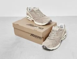 Mizuno Wave Rider 10 PRM -Footpatrol Shop fp 559687 e