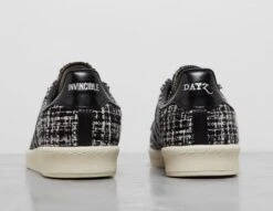 Adidas Originals X INVINCIBLE DAYZ Campus -Footpatrol Shop fp 597661 c