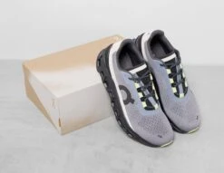 On Running Cloudmonster -Footpatrol Shop fp 663566 e