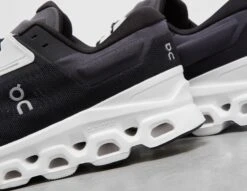 On Running Cloudstratus 3 -Footpatrol Shop fp 663779 d