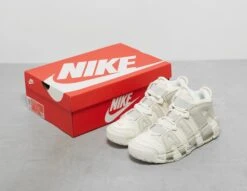 Nike Air More Uptempo Women's -Footpatrol Shop fp 667997 e