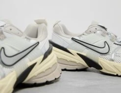 Nike V2K Run Women's -Footpatrol Shop fp 668138 d