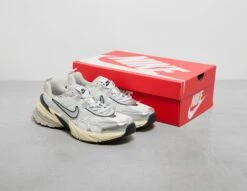 Nike V2K Run Women's -Footpatrol Shop fp 668138 e