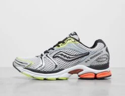 Saucony X Highsnobiety Pro Grid Triumph 4