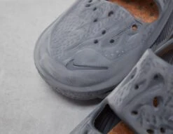 Nike ISPA Universal -Footpatrol Shop fp 677906 d